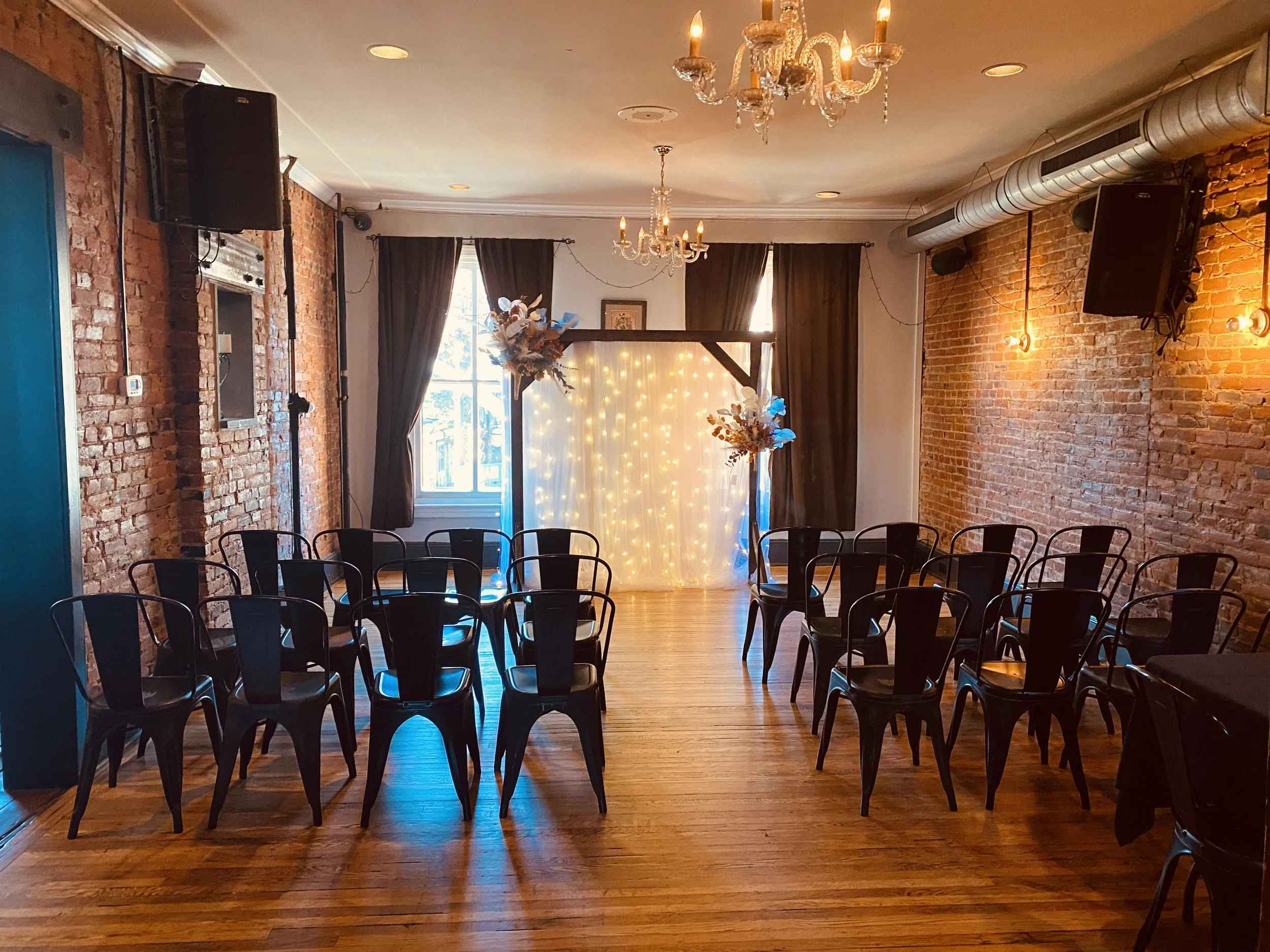 Maxwell's On Main (MOM's) private dining 4