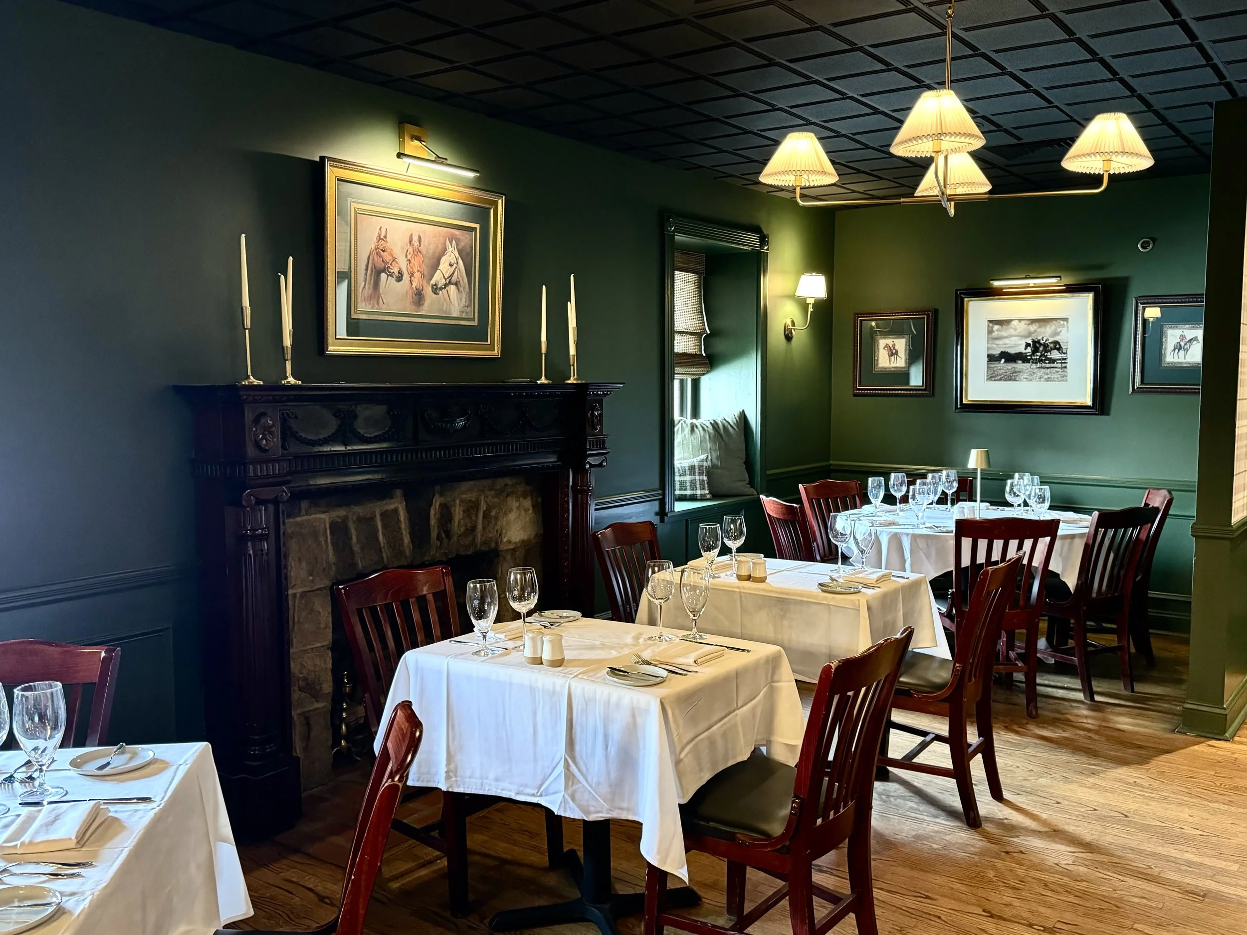 Creed’s Seafood & Steaks private dining 2
