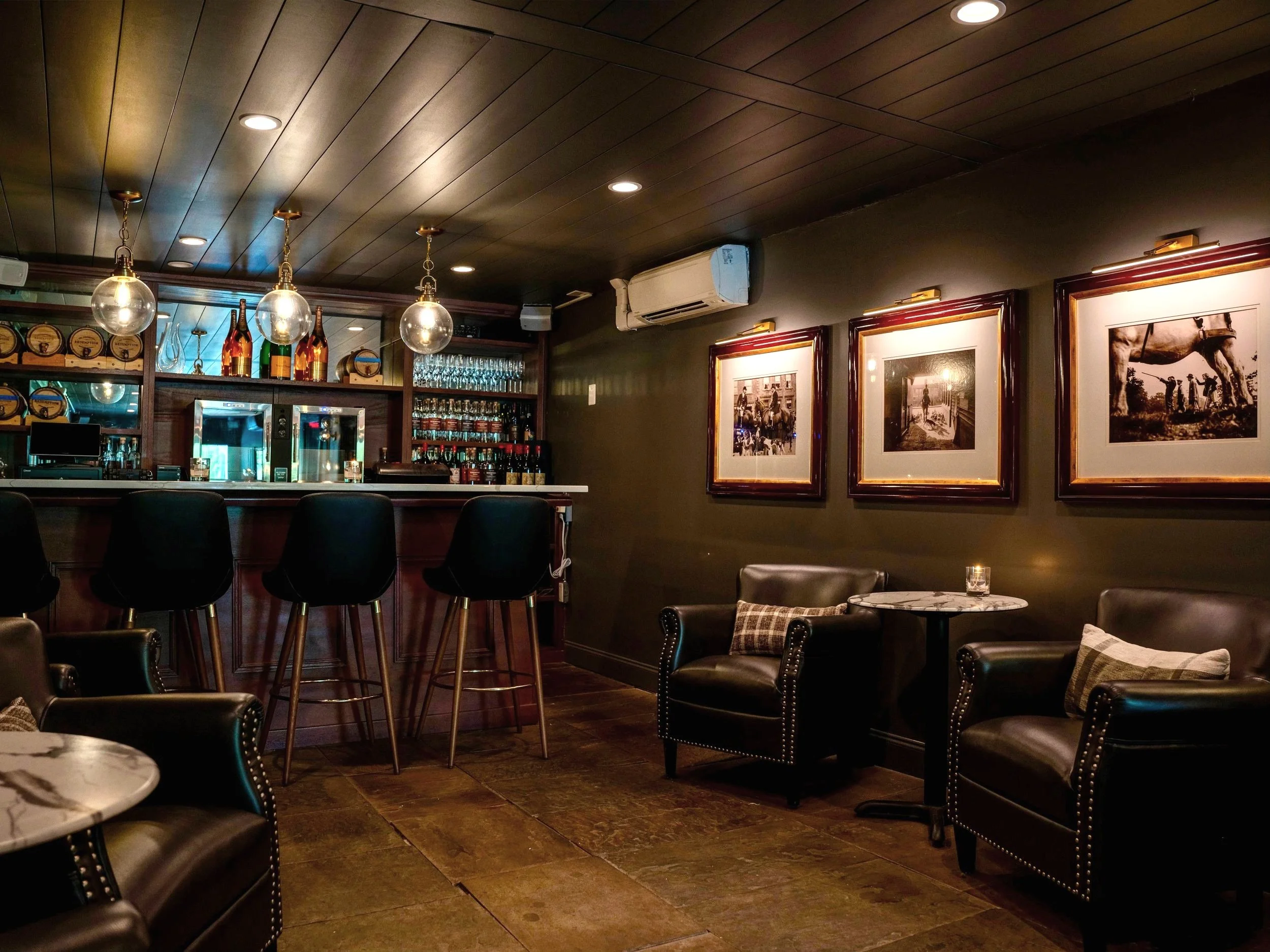 Creed’s Seafood & Steaks private dining 4
