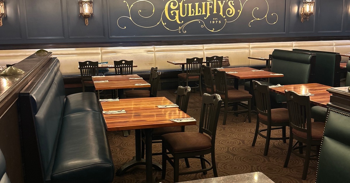 Main Dining Room at Gullifty's