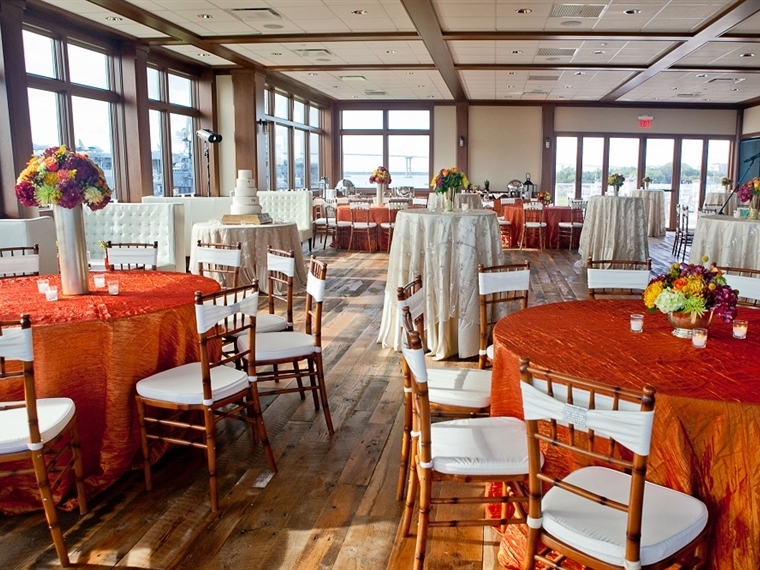 Yacht Club at Charleston Harbor Fish House