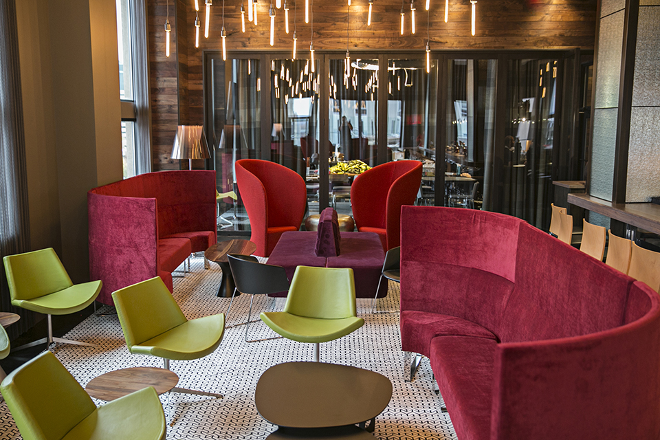 Restaurant at 8UP Elevated Drinkery & Kitchen