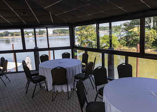 The Veranda at Captain's Quarters Riverside Grille